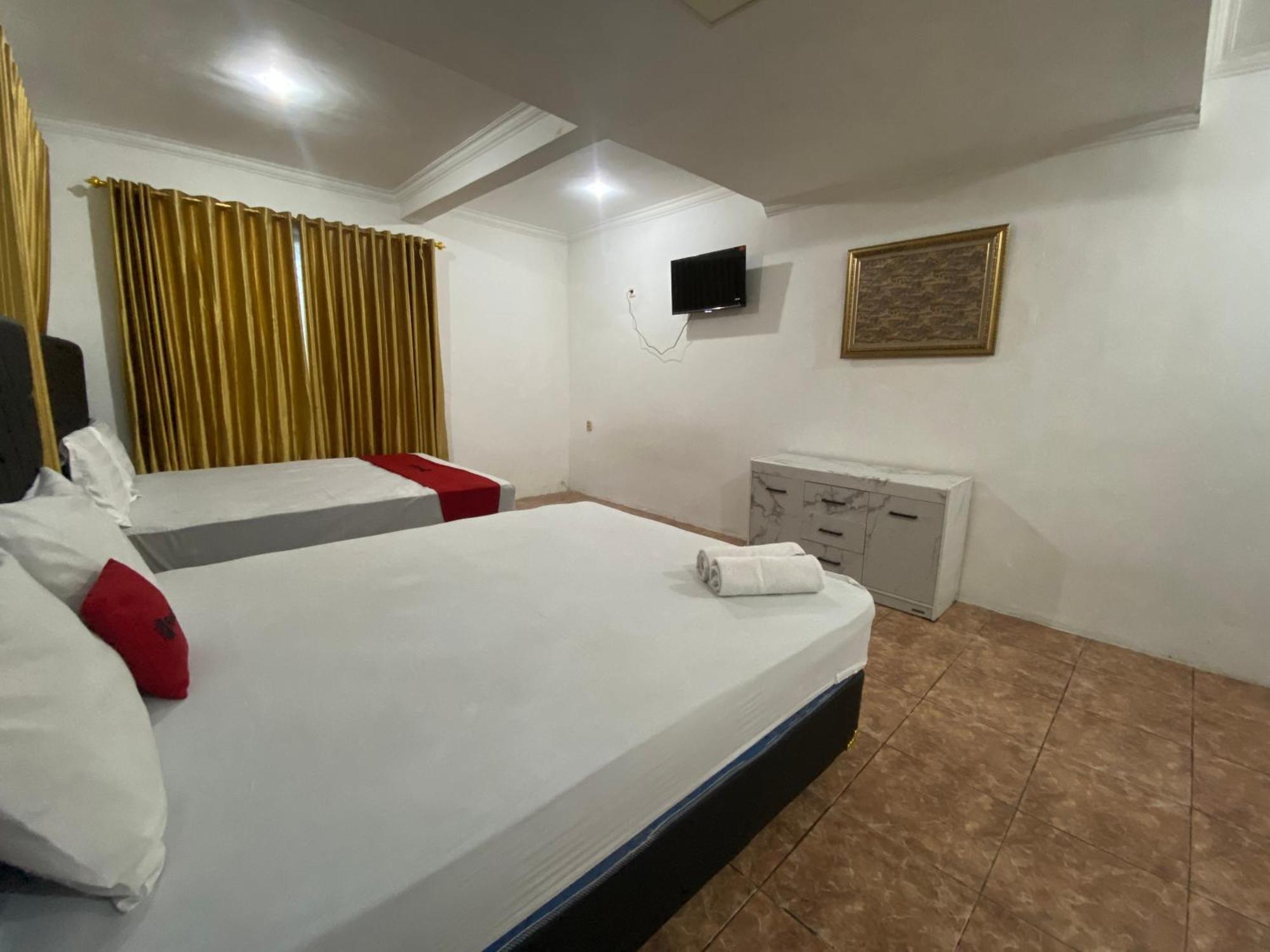 Hotel Reddoorz Syariah At Sudirman Street Garut Exterior foto
