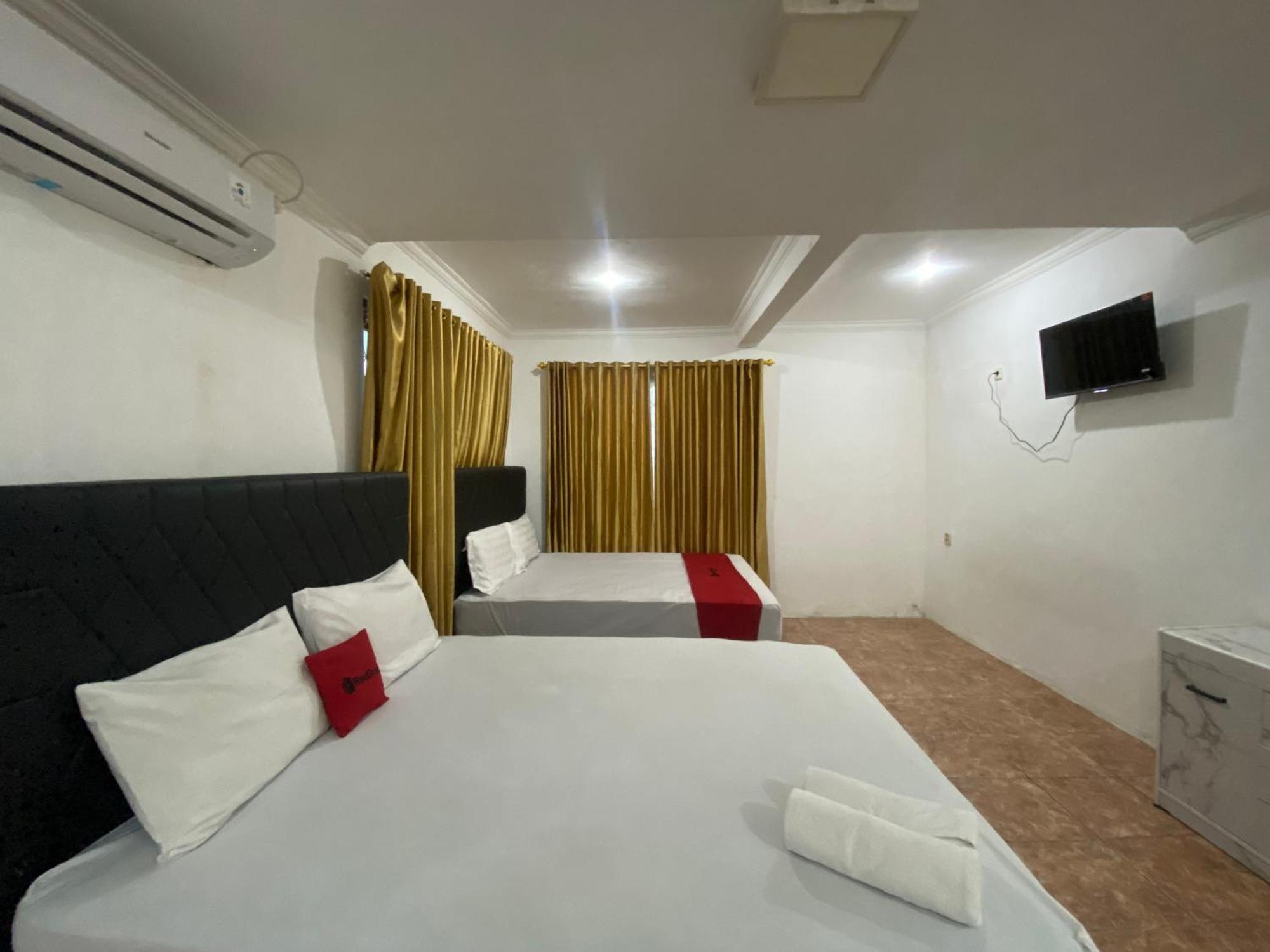 Hotel Reddoorz Syariah At Sudirman Street Garut Exterior foto